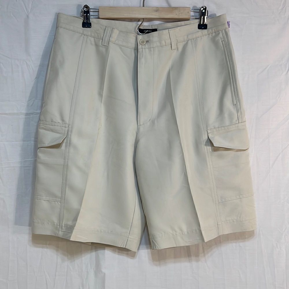 Alfani mens shorts SZ 33‎